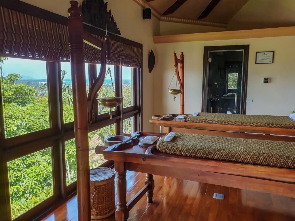 Ayurveda, Wellness and Yoga Retreats, Vegetarian, vegan, organic healthy food and drinks at Mangosteen Ayurveda & Wellness Resort, Rawai, Phuket.